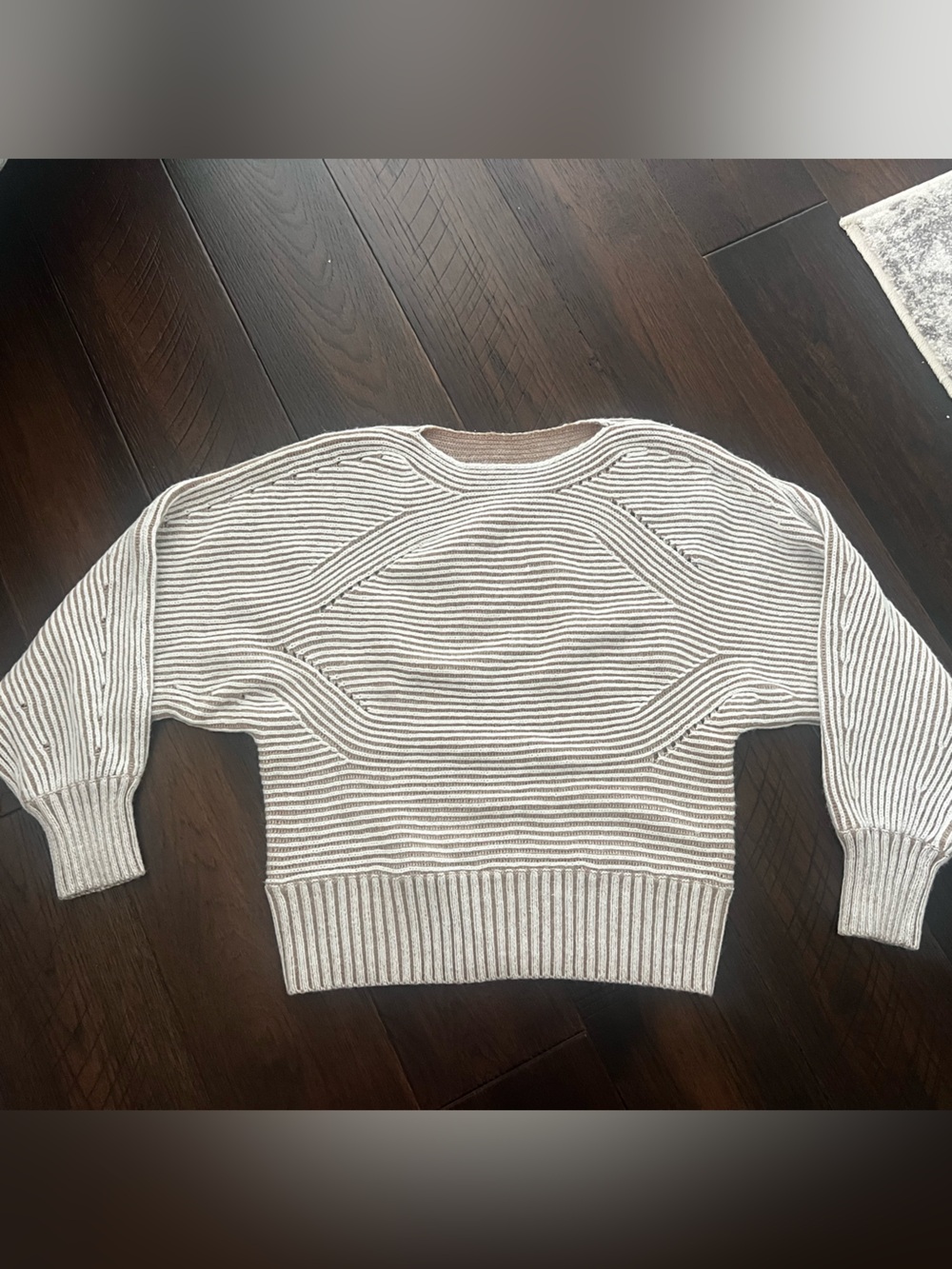Striped Knit Pullover Sweater - Cream & Beige
